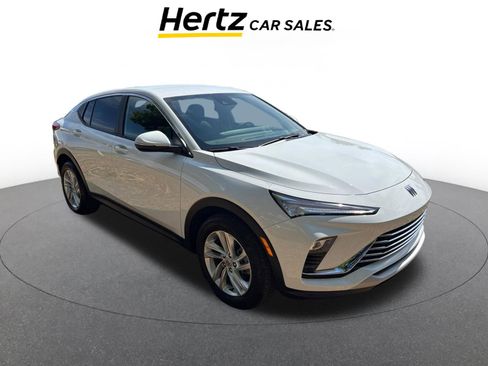 Used 2025 Buick Envista Preferred image 1