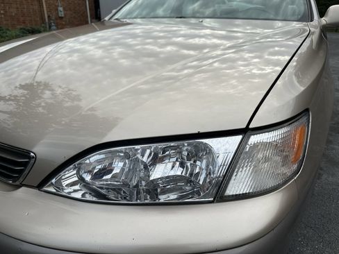 Used 1997 Lexus ES 330 FWD image 12