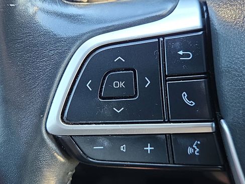 Used 2022 Toyota Highlander XSE image 21