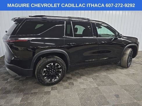 Used 2024 Chevrolet Traverse Z71 w/ Enhanced Driving Package AWD/4WD image 3