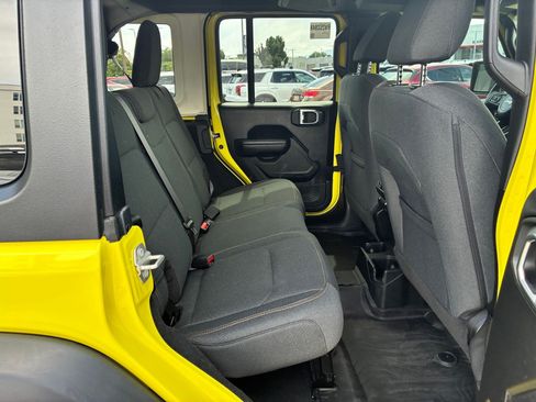 Used 2024 Jeep Wrangler Unlimited Sport AWD/4WD image 30