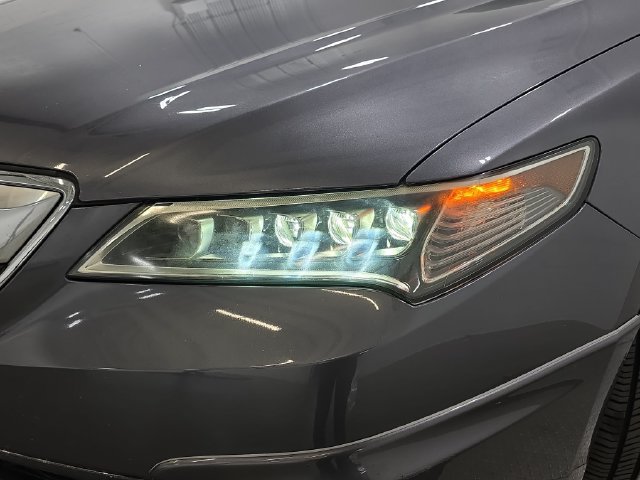 Used 2017 Acura TLX w/ Technology Package FWD image 29