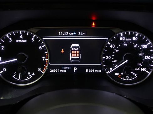 Used 2025 Nissan Pathfinder SV image 11