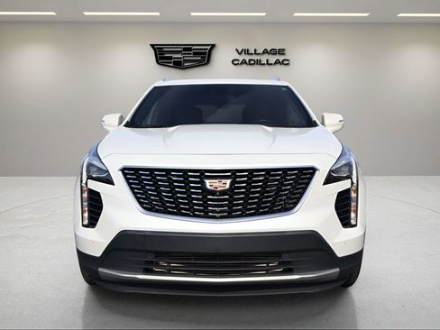 Used 2020 Cadillac XT4 Premium Luxury w/ Enhanced Visibility Package image 8