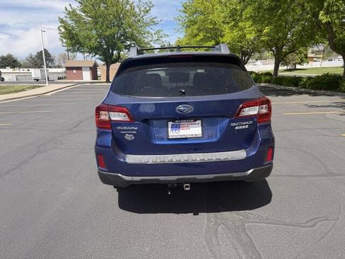 Used 2016 Subaru Outback 2.5i Premium AWD/4WD image 8
