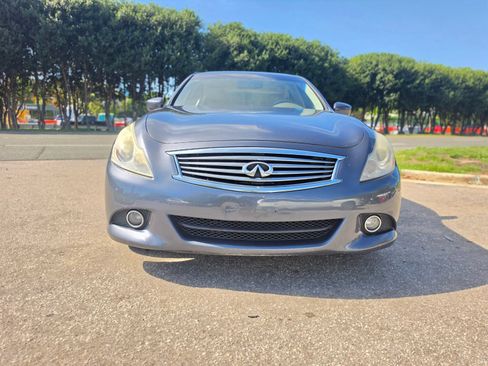 Used 2011 INFINITI G37 x Sedan w/ Premium Pkg AWD/4WD image 2