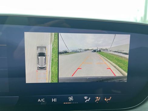 Used 2025 Buick Envision Sport Touring image 9