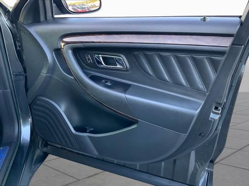 Used 2017 Ford Taurus Limited FWD image 21