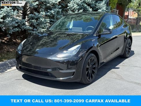 Used 2023 Tesla Model Y Long Range AWD/4WD image 3
