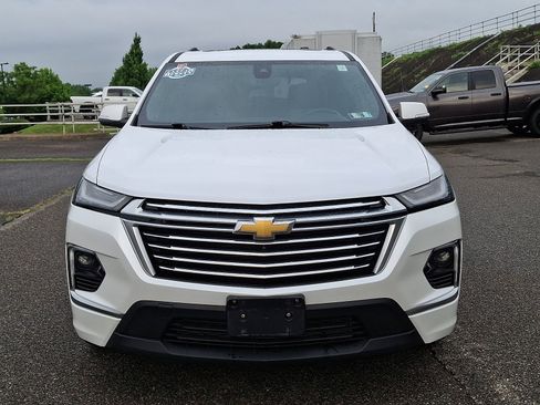 Used 2023 Chevrolet Traverse Premier AWD/4WD image 2