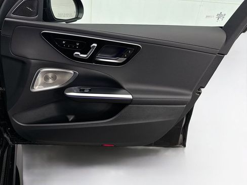 Certified 2025 Mercedes-Benz C 300 Sedan image 24