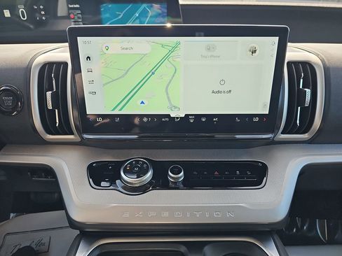 Used 2025 Ford Expedition Max Active image 25