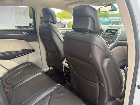Used 2017 Lincoln MKC Reserve AWD/4WD image 31