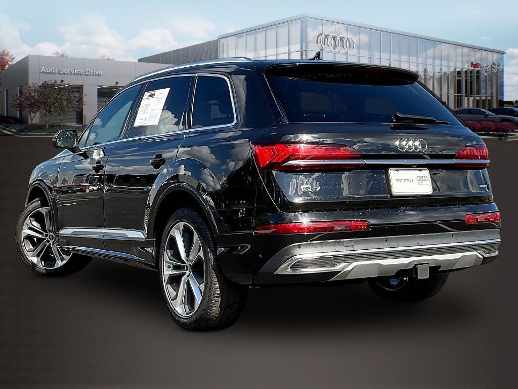 Used 2023 Audi Q7 3.0T Premium Plus w/ Premium Plus Package AWD/4WD image 5