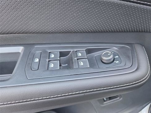 New 2026 Volkswagen Atlas SE image 13