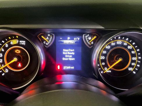 Used 2023 Jeep Wrangler Sport image 19