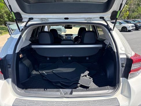 Used 2020 Subaru Crosstrek 2.0i Limited w/ Moonroof Package w/Navigation AWD/4WD image 17