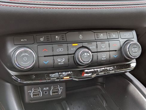 New 2026 Dodge Durango GT AWD/4WD image 12