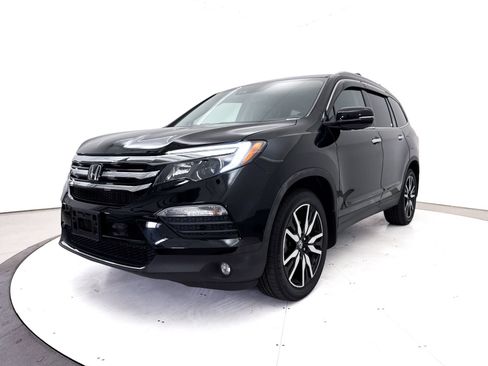Used 2018 Honda Pilot Elite image 14