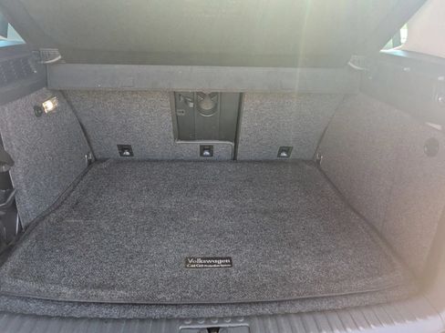 Used 2016 Volkswagen Tiguan SE AWD/4WD image 9