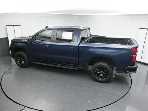 Used 2021 Chevrolet Silverado 1500 LT Trail Boss w/ Convenience Package II AWD/4WD image 18