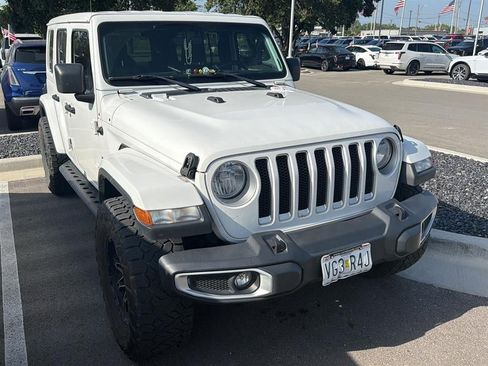 Used 2020 Jeep Wrangler Unlimited Sahara AWD/4WD image 5
