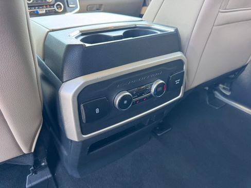 Used 2024 Ford Expedition Limited RWD image 30