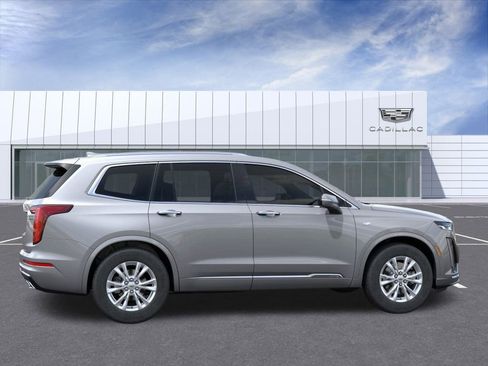New 2025 Cadillac XT6 Luxury image 5