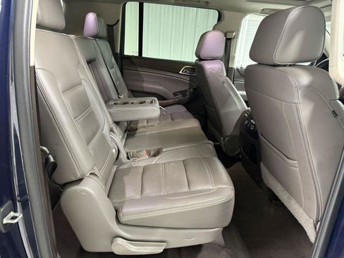 Used 2020 GMC Yukon XL Denali AWD/4WD image 43