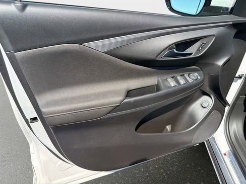 New 2026 Buick Envista Sport Touring FWD image 17