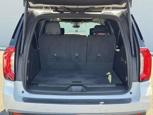 Used 2023 GMC Yukon XL Denali Ultimate AWD/4WD image 15