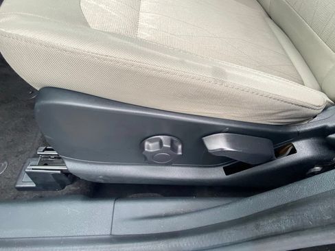 Used 2021 Ford EcoSport SE w/ SE Convenience Package FWD image 10