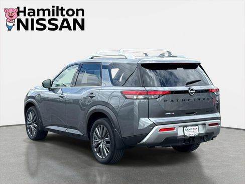 Used 2024 Nissan Pathfinder SL w/ SL Premium Package AWD/4WD image 4