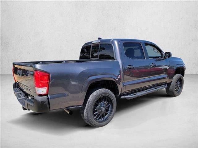 Used 2016 Toyota Tacoma SR5 w/ Towing Package RWD image 5