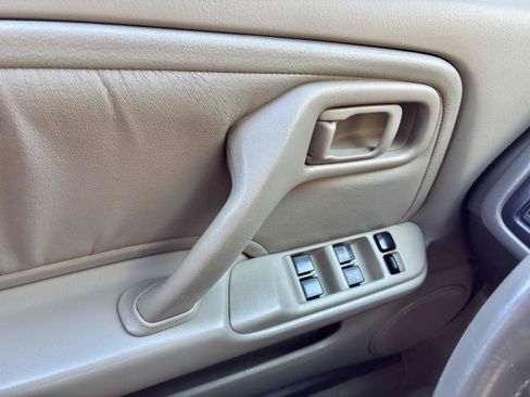 Used 1999 INFINITI G20 FWD image 26