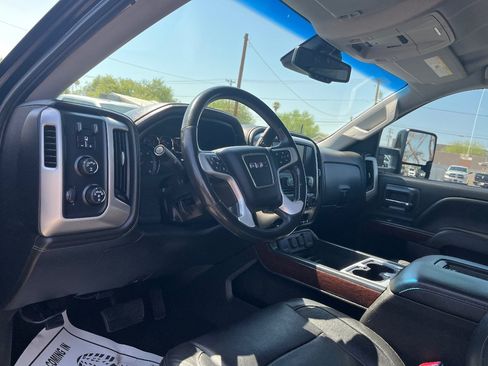 Used 2018 GMC Sierra 1500 SLT AWD/4WD image 23