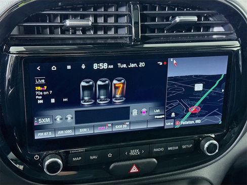 Used 2023 Kia Soul EX image 8