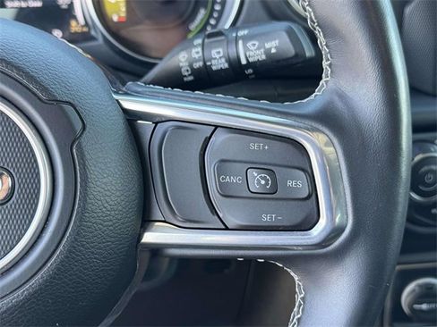 Used 2022 Jeep Wrangler Unlimited Sahara w/ Cold Weather Group image 9