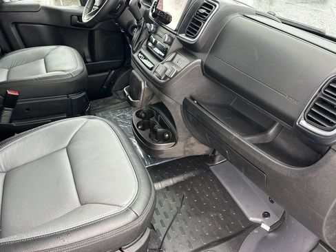 New 2026 RAM ProMaster 2500 w/ Quick Order Package 22G SLT FWD image 18