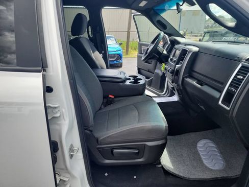 Used 2024 RAM 1500 Warlock AWD/4WD image 33