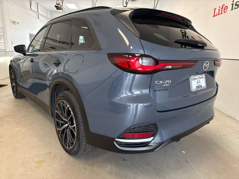 Certified 2025 MAZDA CX-70 Plug-In Hybrid w/ Premium Plus AWD/4WD image 5