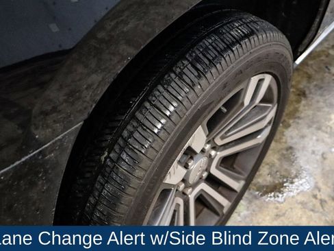 Used 2018 GMC Yukon Denali w/ Denali Ultimate Package image 43