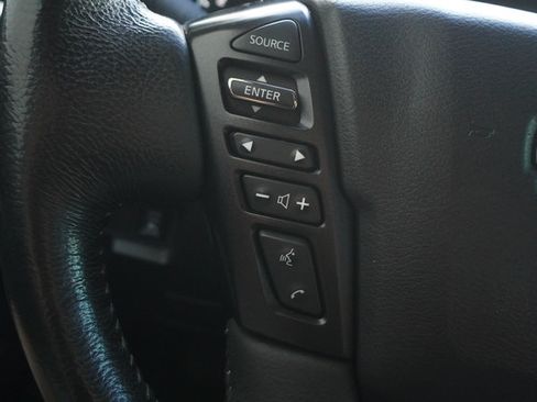 Used 2023 Nissan Frontier SV w/ SV Convenience Package RWD image 17