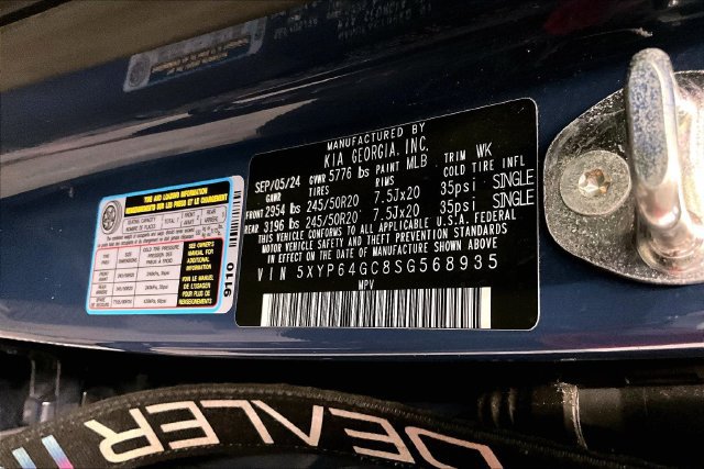 Used 2025 Kia Telluride S FWD image 39