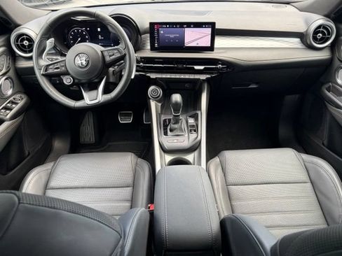 Used 2025 Alfa Romeo Tonale w/ Premium Package AWD/4WD image 46