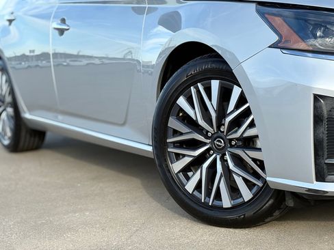 Certified 2024 Nissan Altima 2.5 SV image 15
