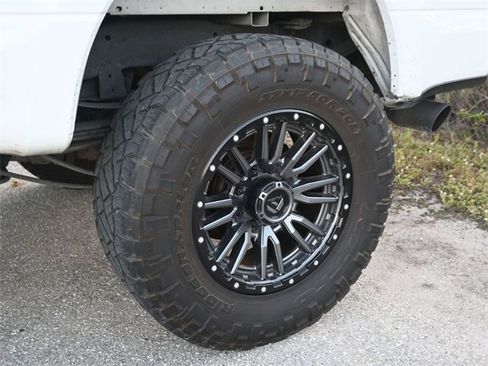 Used 2019 Ford F350 XLT w/ XLT Value Package image 11