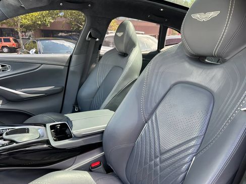 Used 2021 Aston Martin DBX AWD/4WD image 23