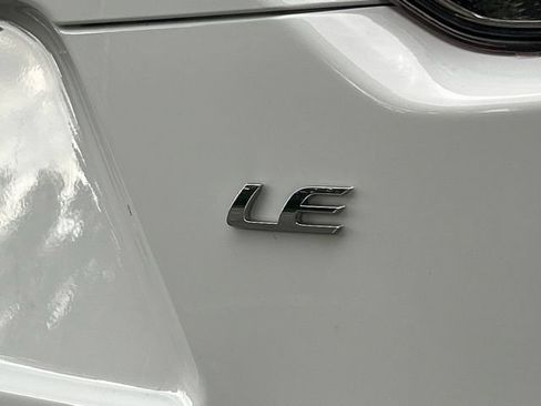 Used 2023 Toyota Corolla LE w/ LE Convenience Package FWD image 13
