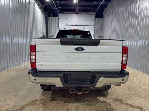 Used 2022 Ford F350 XLT w/ XLT Value Package AWD/4WD image 4